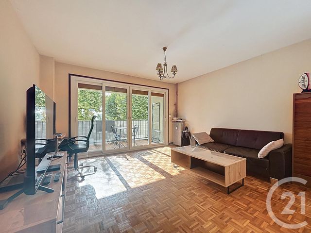 Appartement F3 à vendre - 3 pièces - 59.85 m2 - MELUN - 77 - ILE-DE-FRANCE - Century 21 Cerim