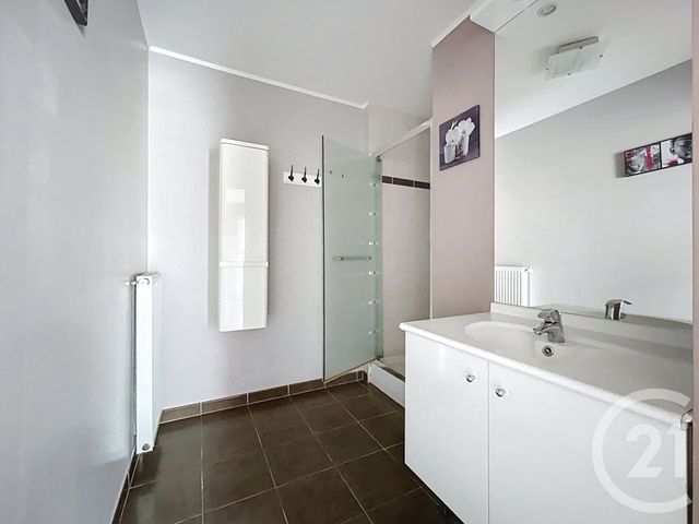 Appartement F2 à vendre - 2 pièces - 42.46 m2 - DAMMARIE LES LYS - 77 - ILE-DE-FRANCE - Century 21 Cerim