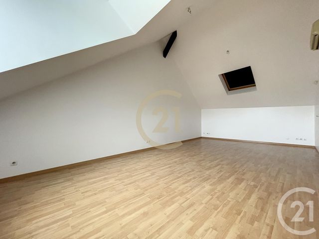 Afficher la photo en grand Appartement F3 à louer - 3 pièces - 67.5 m2 - MELUN - 77 - ILE-DE-FRANCE - Century 21 Cerim