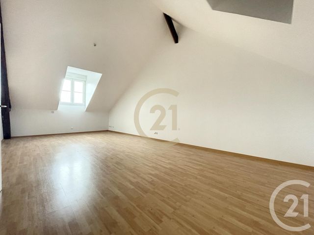 Afficher la photo en grand Appartement F3 à louer - 3 pièces - 67.5 m2 - MELUN - 77 - ILE-DE-FRANCE - Century 21 Cerim