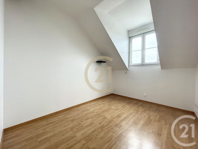 Afficher la photo en grand Appartement F3 à louer - 3 pièces - 67.5 m2 - MELUN - 77 - ILE-DE-FRANCE - Century 21 Cerim