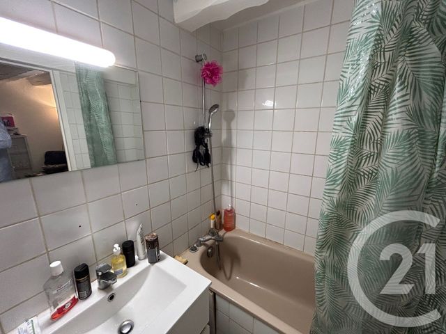 Appartement F1 à vendre - 1 pièce - 23.0 m2 - LE CHATELET EN BRIE - 77 - ILE-DE-FRANCE - Century 21 Cerim