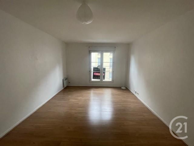 Appartement F2 à vendre - 2 pièces - 51.84 m2 - MELUN - 77 - ILE-DE-FRANCE - Century 21 Cerim