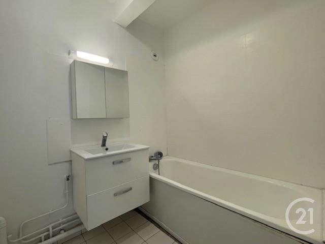 Appartement F2 à vendre - 2 pièces - 51.84 m2 - MELUN - 77 - ILE-DE-FRANCE - Century 21 Cerim