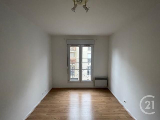 Appartement F2 à vendre - 2 pièces - 51.84 m2 - MELUN - 77 - ILE-DE-FRANCE - Century 21 Cerim