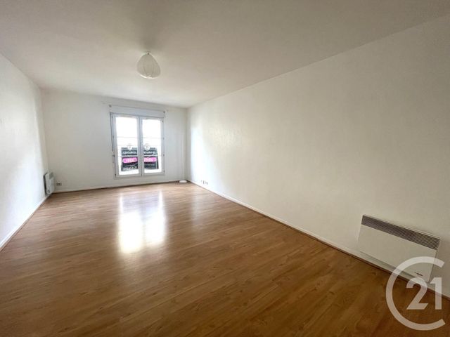 Appartement F2 à vendre - 2 pièces - 51.84 m2 - MELUN - 77 - ILE-DE-FRANCE - Century 21 Cerim