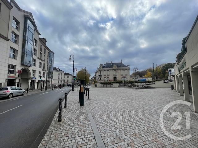 Appartement F2 à vendre - 2 pièces - 51.84 m2 - MELUN - 77 - ILE-DE-FRANCE - Century 21 Cerim