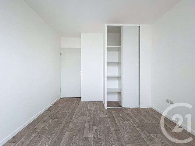 Appartement F3 à vendre - 3 pièces - 65.21 m2 - MELUN - 77 - ILE-DE-FRANCE - Century 21 Cerim