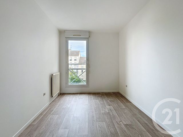 Appartement F3 à vendre - 3 pièces - 65.21 m2 - MELUN - 77 - ILE-DE-FRANCE - Century 21 Cerim