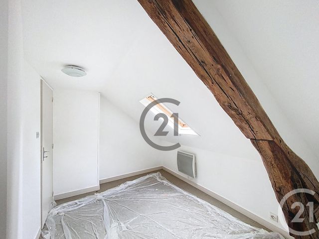 Appartement Duplex à louer - 4 pièces - 63.88 m2 - LE MEE SUR SEINE - 77 - ILE-DE-FRANCE - Century 21 Cerim