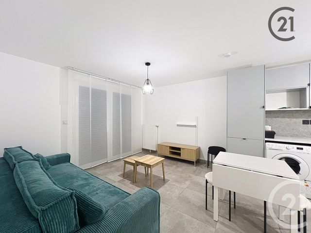 Appartement F2 à louer - 2 pièces - 40.6 m2 - DAMMARIE LES LYS - 77 - ILE-DE-FRANCE - Century 21 Cerim