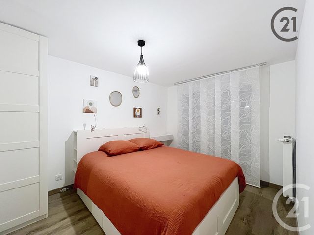 Appartement F2 à louer - 2 pièces - 40.6 m2 - DAMMARIE LES LYS - 77 - ILE-DE-FRANCE - Century 21 Cerim