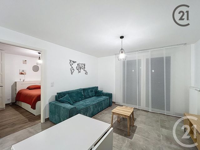 Appartement F2 à louer - 2 pièces - 40.6 m2 - DAMMARIE LES LYS - 77 - ILE-DE-FRANCE - Century 21 Cerim