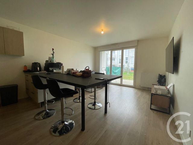 Appartement F3 à vendre - 3 pièces - 61.0 m2 - MELUN - 77 - ILE-DE-FRANCE - Century 21 Cerim