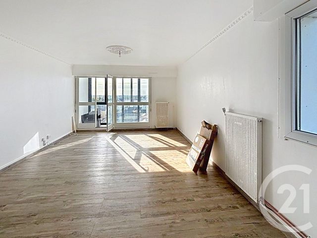 Appartement T3 à louer - 3 pièces - 68.53 m2 - MELUN - 77 - ILE-DE-FRANCE - Century 21 Cerim