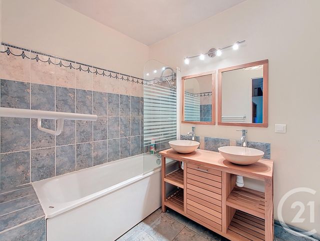 Appartement F3 à vendre - 3 pièces - 64.0 m2 - CESSON - 77 - ILE-DE-FRANCE - Century 21 Cerim