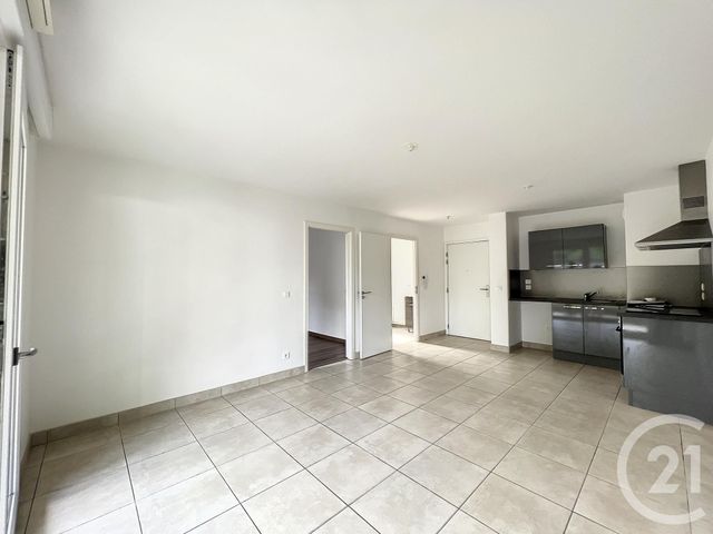 Appartement F2 à louer - 2 pièces - 41.15 m2 - MELUN - 77 - ILE-DE-FRANCE - Century 21 Cerim