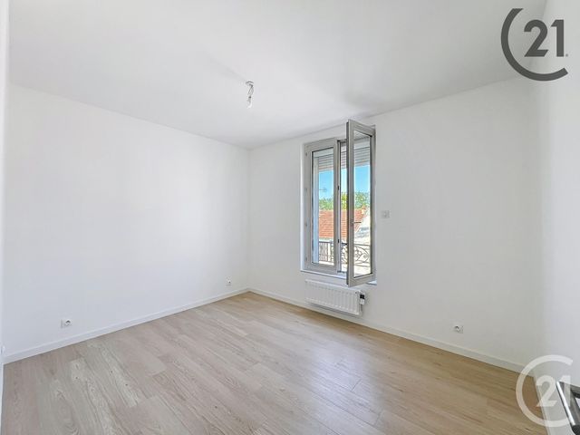 Appartement F3 à louer - 3 pièces - 54.51 m2 - DAMMARIE LES LYS - 77 - ILE-DE-FRANCE - Century 21 Cerim