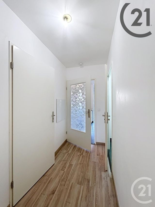 Appartement F1 à louer - 1 pièce - 30.75 m2 - SAVIGNY LE TEMPLE - 77 - ILE-DE-FRANCE - Century 21 Cerim