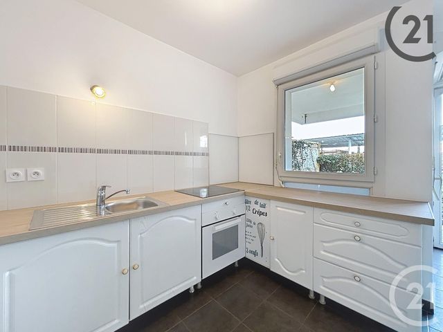 Appartement F1 à louer - 1 pièce - 30.75 m2 - SAVIGNY LE TEMPLE - 77 - ILE-DE-FRANCE - Century 21 Cerim