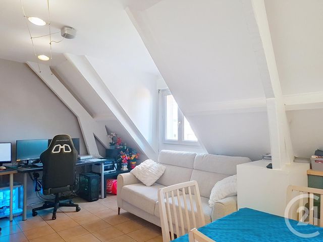 Appartement F2 à vendre - 2 pièces - 35.84 m2 - DAMMARIE LES LYS - 77 - ILE-DE-FRANCE - Century 21 Cerim