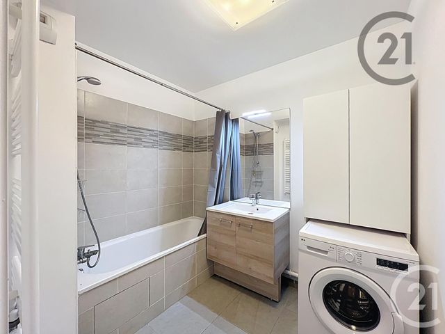 Appartement F2 à louer - 2 pièces - 46.66 m2 - MELUN - 77 - ILE-DE-FRANCE - Century 21 Cerim