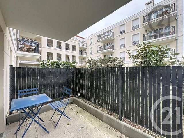 Appartement F2 à louer - 2 pièces - 46.66 m2 - MELUN - 77 - ILE-DE-FRANCE - Century 21 Cerim