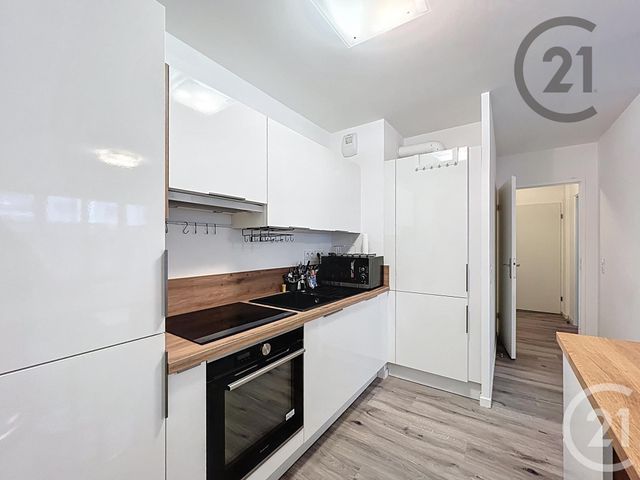 Appartement F2 à louer - 2 pièces - 46.66 m2 - MELUN - 77 - ILE-DE-FRANCE - Century 21 Cerim