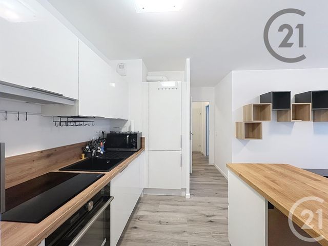 Appartement F2 à louer - 2 pièces - 46.66 m2 - MELUN - 77 - ILE-DE-FRANCE - Century 21 Cerim