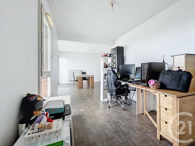Appartement F4 à vendre - 4 pièces - 82.17 m2 - LE MEE SUR SEINE - 77 - ILE-DE-FRANCE - Century 21 Cerim