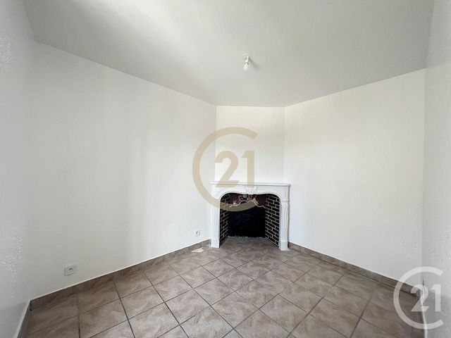 Afficher la photo en grand Appartement Duplex à louer - 3 pièces - 41.0 m2 - MELUN - 77 - ILE-DE-FRANCE - Century 21 Cerim