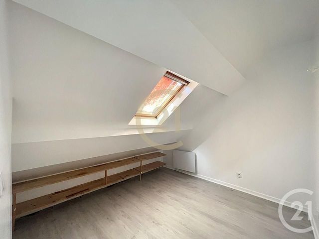Afficher la photo en grand Appartement Duplex à louer - 3 pièces - 41.0 m2 - MELUN - 77 - ILE-DE-FRANCE - Century 21 Cerim