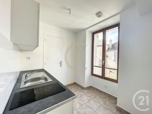 Afficher la photo en grand Appartement Duplex à louer - 3 pièces - 41.0 m2 - MELUN - 77 - ILE-DE-FRANCE - Century 21 Cerim