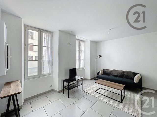Appartement F2 à louer - 2 pièces - 34.7 m2 - MELUN - 77 - ILE-DE-FRANCE - Century 21 Cerim