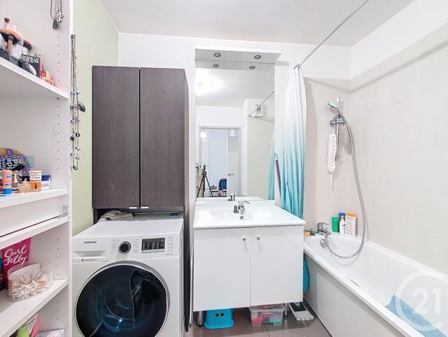 Appartement à vendre - 4 pièces - 89.88 m2 - DAMMARIE LES LYS - 77 - ILE-DE-FRANCE - Century 21 Cerim