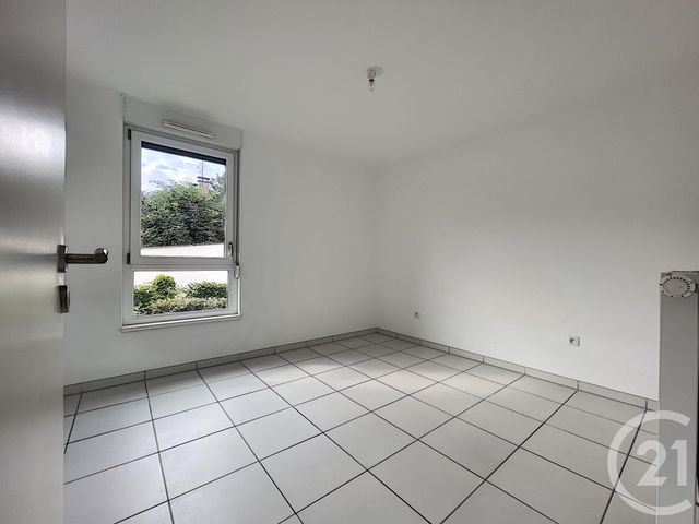 Appartement F2 à louer - 2 pièces - 35.7 m2 - MELUN - 77 - ILE-DE-FRANCE - Century 21 Cerim