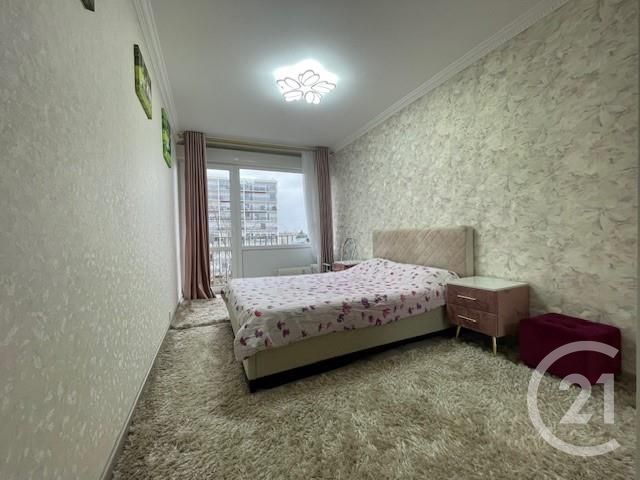 Appartement à vendre - 4 pièces - 83.9 m2 - MELUN - 77 - ILE-DE-FRANCE - Century 21 Cerim