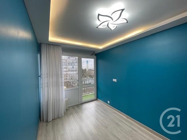 Appartement à vendre - 4 pièces - 83.9 m2 - MELUN - 77 - ILE-DE-FRANCE - Century 21 Cerim