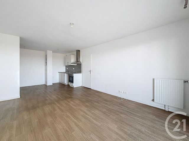 Appartement F3 à louer - 3 pièces - 62.9 m2 - MELUN - 77 - ILE-DE-FRANCE - Century 21 Cerim