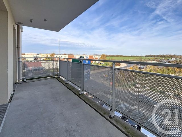 Appartement F3 à louer - 3 pièces - 62.9 m2 - MELUN - 77 - ILE-DE-FRANCE - Century 21 Cerim