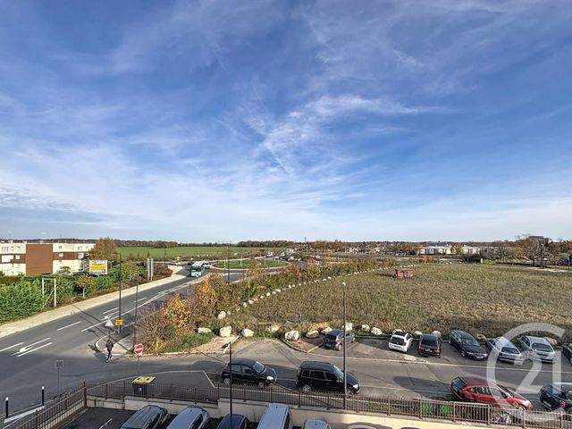 Appartement F3 à louer - 3 pièces - 62.9 m2 - MELUN - 77 - ILE-DE-FRANCE - Century 21 Cerim