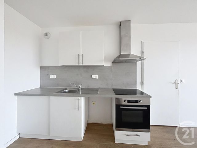 Appartement F3 à louer - 3 pièces - 62.9 m2 - MELUN - 77 - ILE-DE-FRANCE - Century 21 Cerim