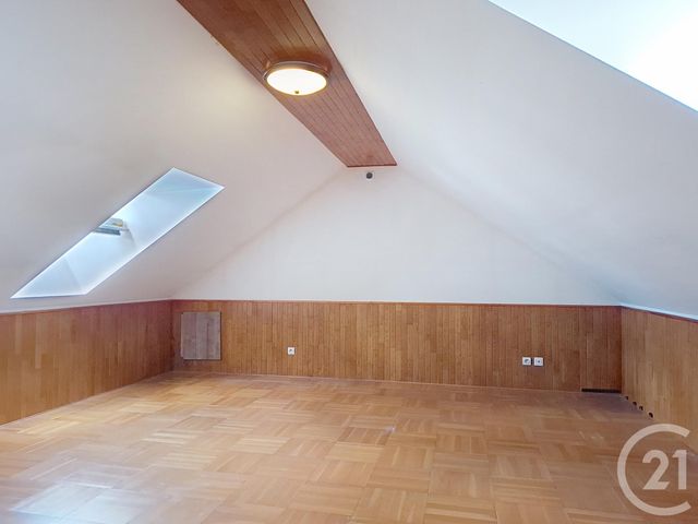 maison à vendre - 4 pièces - 97.0 m2 - LE CHATELET EN BRIE - 77 - ILE-DE-FRANCE - Century 21 Cerim