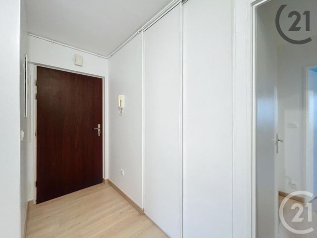 Appartement F3 à louer - 3 pièces - 69.84 m2 - MELUN - 77 - ILE-DE-FRANCE - Century 21 Cerim