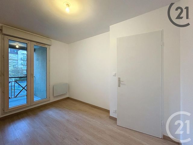 Appartement F3 à louer - 3 pièces - 69.84 m2 - MELUN - 77 - ILE-DE-FRANCE - Century 21 Cerim