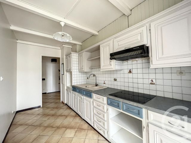 Appartement F3 à louer - 3 pièces - 59.24 m2 - MELUN - 77 - ILE-DE-FRANCE - Century 21 Cerim