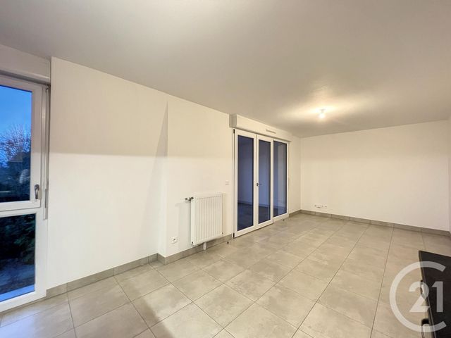 Appartement F2 à louer - 2 pièces - 45.5 m2 - DAMMARIE LES LYS - 77 - ILE-DE-FRANCE - Century 21 Cerim