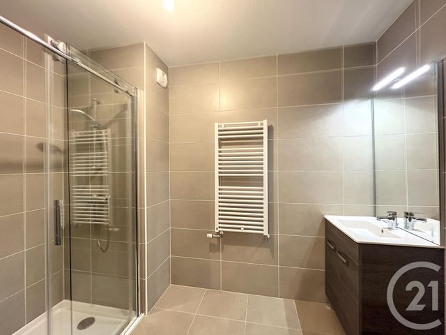 Appartement F2 à louer - 2 pièces - 45.5 m2 - DAMMARIE LES LYS - 77 - ILE-DE-FRANCE - Century 21 Cerim