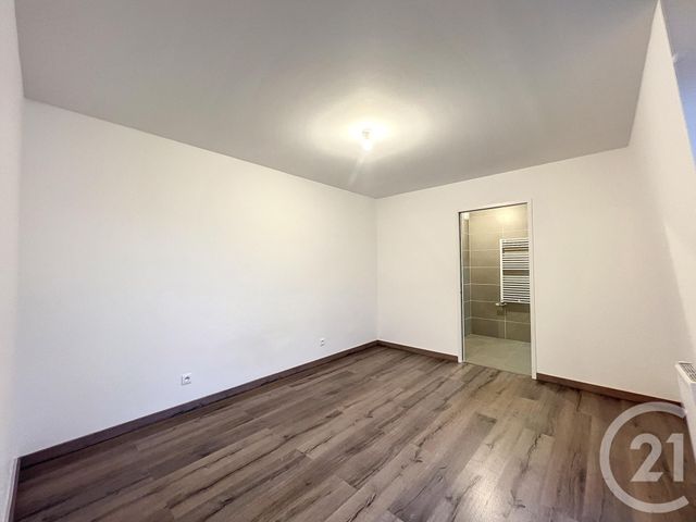 Appartement F2 à louer - 2 pièces - 45.5 m2 - DAMMARIE LES LYS - 77 - ILE-DE-FRANCE - Century 21 Cerim