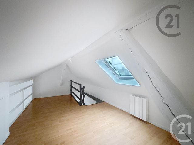 Appartement Duplex à louer - 2 pièces - 23.44 m2 - MELUN - 77 - ILE-DE-FRANCE - Century 21 Cerim